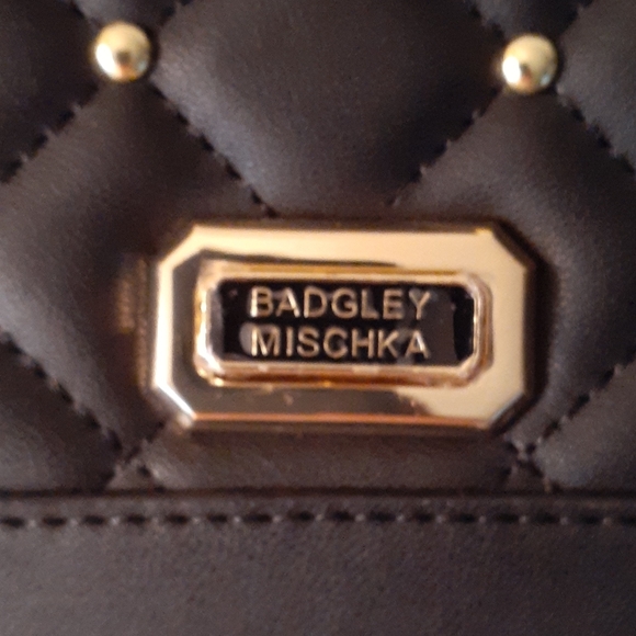 Rare Black and Gold Badgley Mischka Handbag (1) - Picture 2 of 11